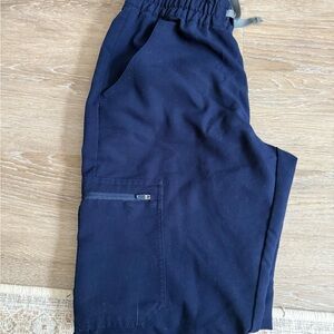 Figs women’s navy uman joggers